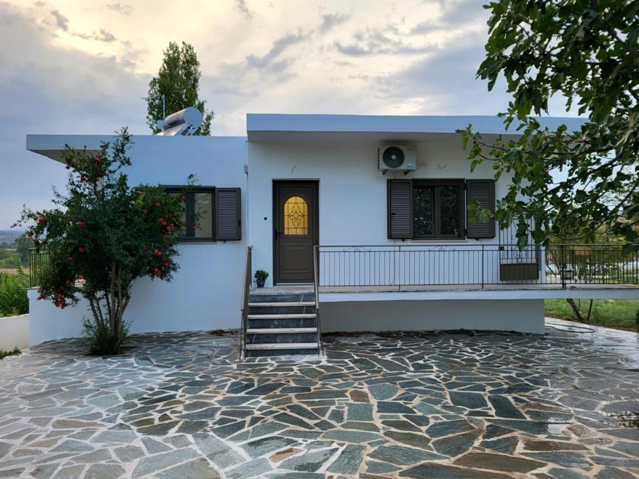 Villa Yaga Perivolia  Exterior photo